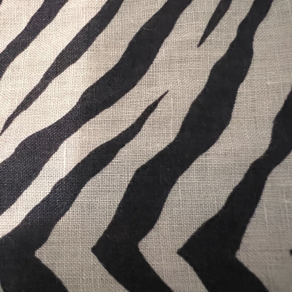 Tahari Size 1x 100% Linen Zebra Print Button Down… - image 4